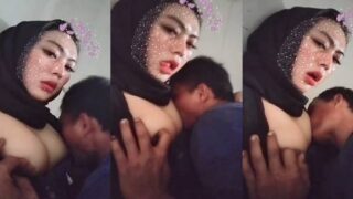 Bokep Jilbab Hitam Netein Pacarnya Dikost